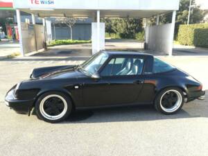 Bild 7/10 von Porsche 911 Carrera 3.2 (1987)
