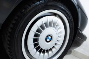 Bild 32/34 von BMW M5 (1993)