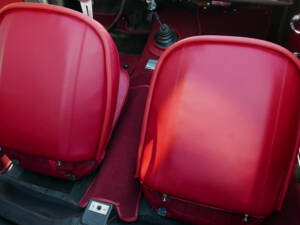 Image 24/68 de Alfa Romeo Giulia 1600 Spider (1964)