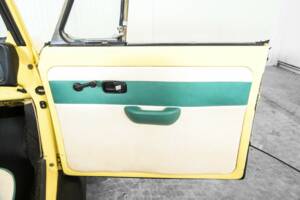 Immagine 32/50 di Volkswagen Käfer 1302 (1971)