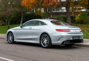 Immagine 4/31 di Mercedes-Benz S 63 AMG S 4MATIC (2019)
