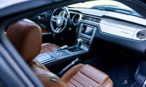 Image 4/50 of Ford Mustang V6 (2009)