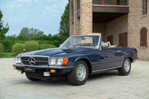 Imagen 2/50 de Mercedes-Benz 450 SL (1977)