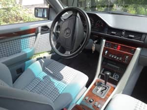Bild 6/20 von Mercedes-Benz E 200 (1996)