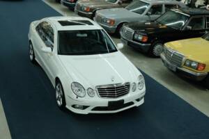 Bild 1/50 von Mercedes-Benz E 500 (2007)