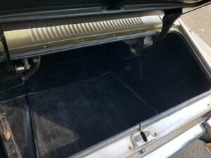 Immagine 38/42 di Aston Martin Vantage (1973)