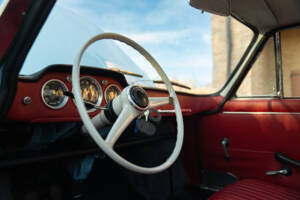 Image 37/48 de FIAT 750 Vignale Coupé (1962)