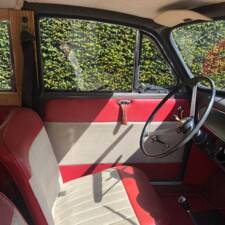 Image 4/6 of Morris Minor 1000 Traveller (1962)
