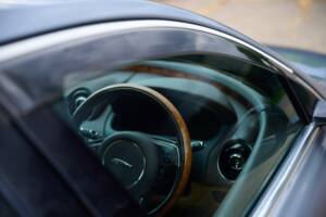 Bild 38/50 von Jaguar XJ 5.0 (2010)