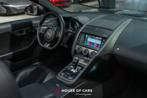 Bild 17/25 von Jaguar F-Type S (2015)
