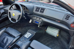 Bild 19/50 von Ferrari F 355 GTS (1997)