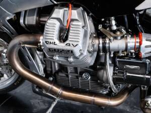 Image 20/50 of Moto Guzzi DUMMY (1998)