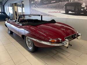 Afbeelding 13/19 van Jaguar E-Type 4.2 (1967)
