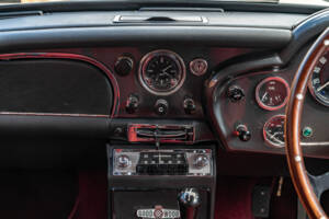 Image 30/39 de Aston Martin DB 4 (1962)