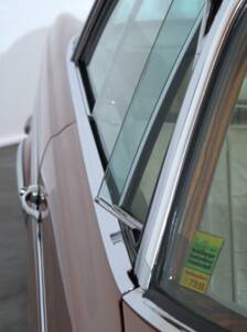 Image 16/57 of Mercedes-Benz 280 SE 3,5 (1971)