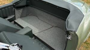 Image 15/25 of Mercedes-Benz 190 SL (1957)