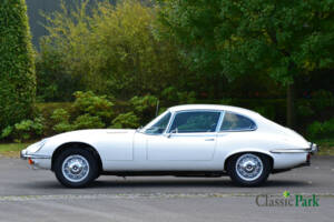Bild 2/50 von Jaguar E-Type V12 (2+2) (1971)