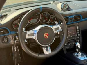 Image 2/37 of Porsche 911 Speedster (2010)