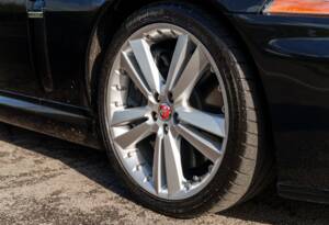 Image 13/30 de Jaguar XKR (2009)