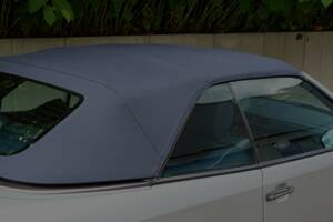 Image 66/69 of Mercedes-Benz E 320 (1994)