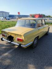 Bild 3/10 von Alfa Romeo Giulia Nuova Super 1300 (1975)