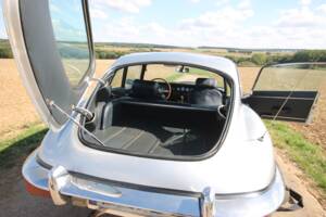 Bild 14/38 von Jaguar E-Type (2+2) (1968)