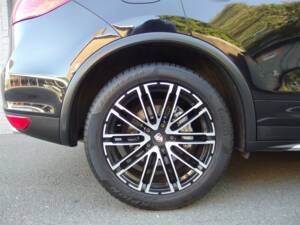 Image 42/96 of Porsche Cayenne S Diesel (2013)