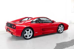Afbeelding 6/40 van Ferrari F 355 Berlinetta (1996)