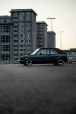 Bild 3/40 von Volkswagen Golf Mk I Convertible 1.8 (1991)