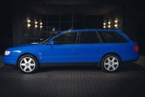 Image 5/15 de Audi S6 Plus Avant (1996)