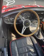 Image 6/13 de MG MGB GT (1976)