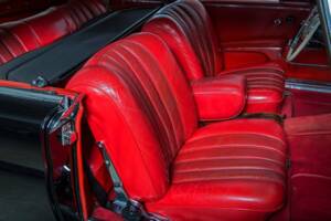 Image 31/34 of Mercedes-Benz 280 SE (1966)