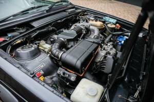 Bild 39/50 von BMW 635 CSi (1989)