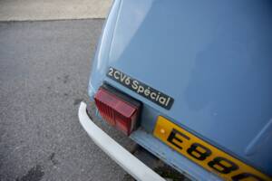 Image 22/38 de Citroën 2 CV 6 (1988)