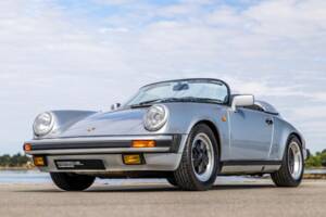 Image 4/132 of Porsche 911 Speedster 3.2 (1989)