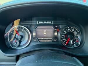 Imagen 12/28 de Dodge Ram 1500 (2019)