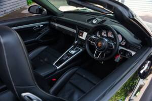 Bild 42/57 von Porsche 911 Carrera (2016)