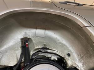 Bild 59/66 von Mercedes-Benz 190 E 2.3-16V (1986)