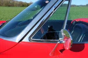 Image 13/43 of Chevrolet Corvette Sting Ray Convertible (1964)