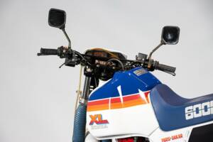 Image 13/50 of Honda DUMMY (1986)