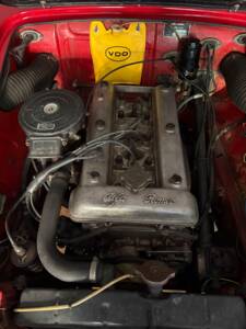 Afbeelding 4/18 van Alfa Romeo Giulietta Spider (1961)