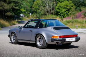 Image 9/44 de Porsche 911 Carrera 3.2 &quot;#250.000 911&quot; (1988)