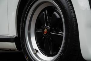 Image 43/50 of Porsche 911 Turbo LE (1989)