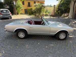 Bild 20/97 von Mercedes-Benz 280 SL (1969)