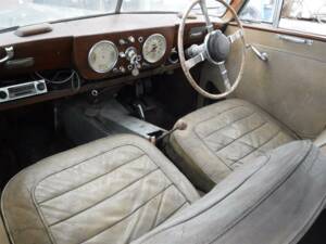 Bild 24/29 von AC 2 Liter (1954)