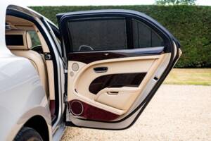 Immagine 42/50 di Bentley Mulsanne (2011)