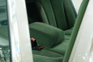 Bild 33/50 von Mercedes-Benz 300 SEL (1986)