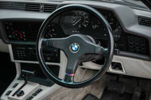 Bild 18/50 von BMW 635 CSi (1989)
