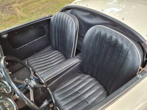 Image 6/22 de MG MGA 1600 (1962)