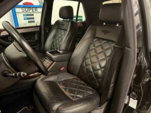Image 7/20 of Bentley Arnage T (2002)